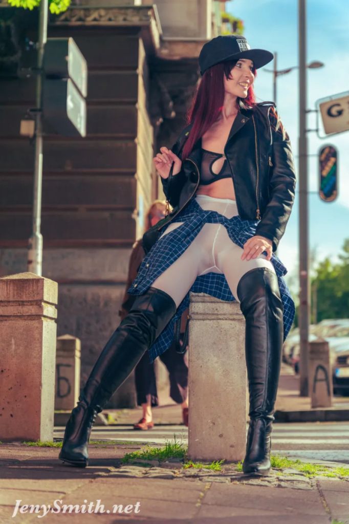 large jenysmith image